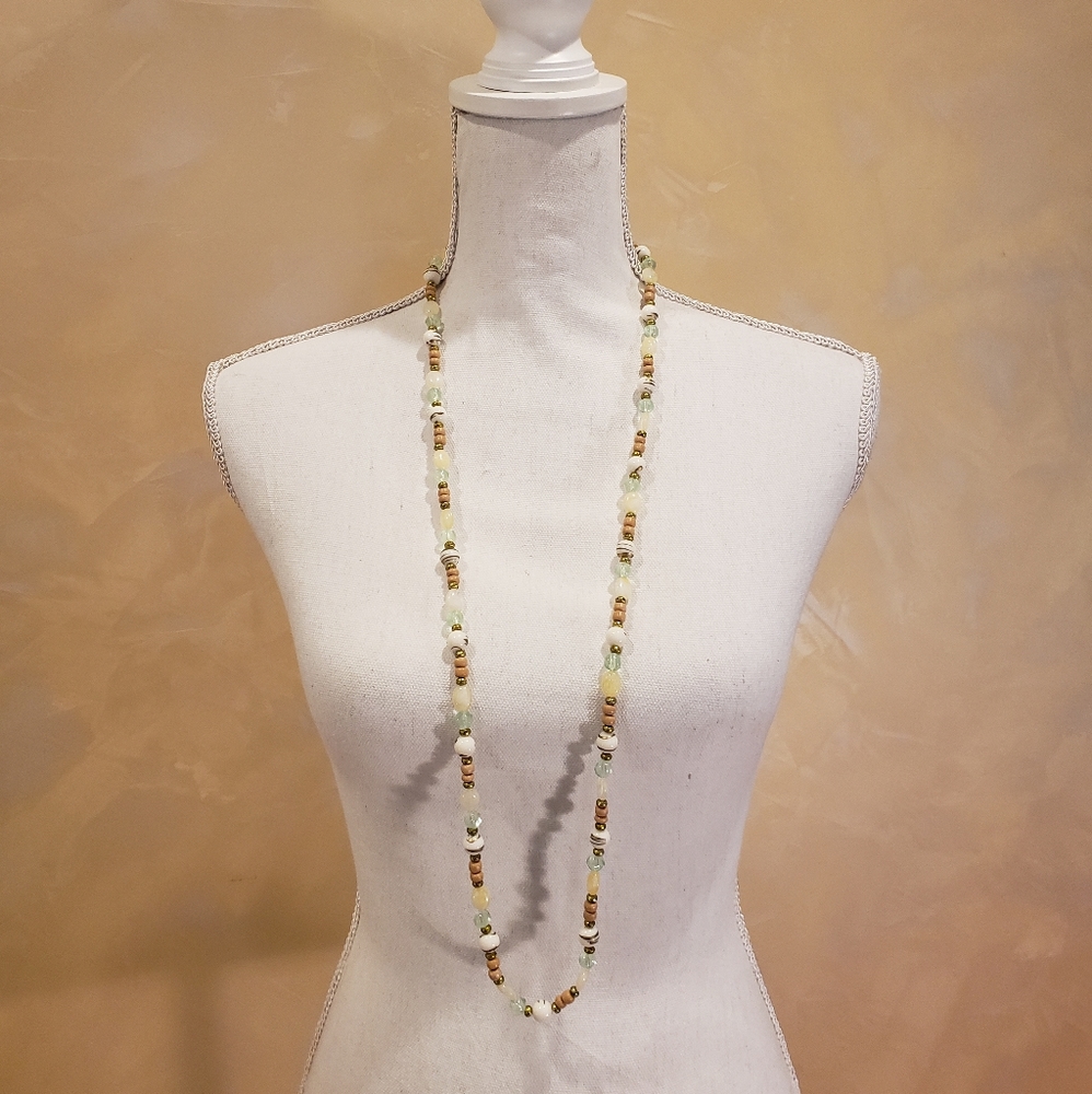 🍓 3/$20 Neutral Color Fashion Necklaces Express - Picture 6 of 8